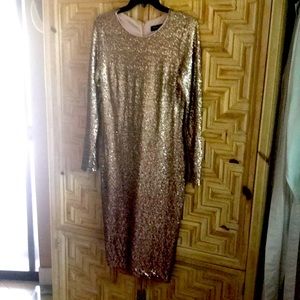 Ivanka Trump gorgeous tiny sequin dress size 6 in graduating light gold